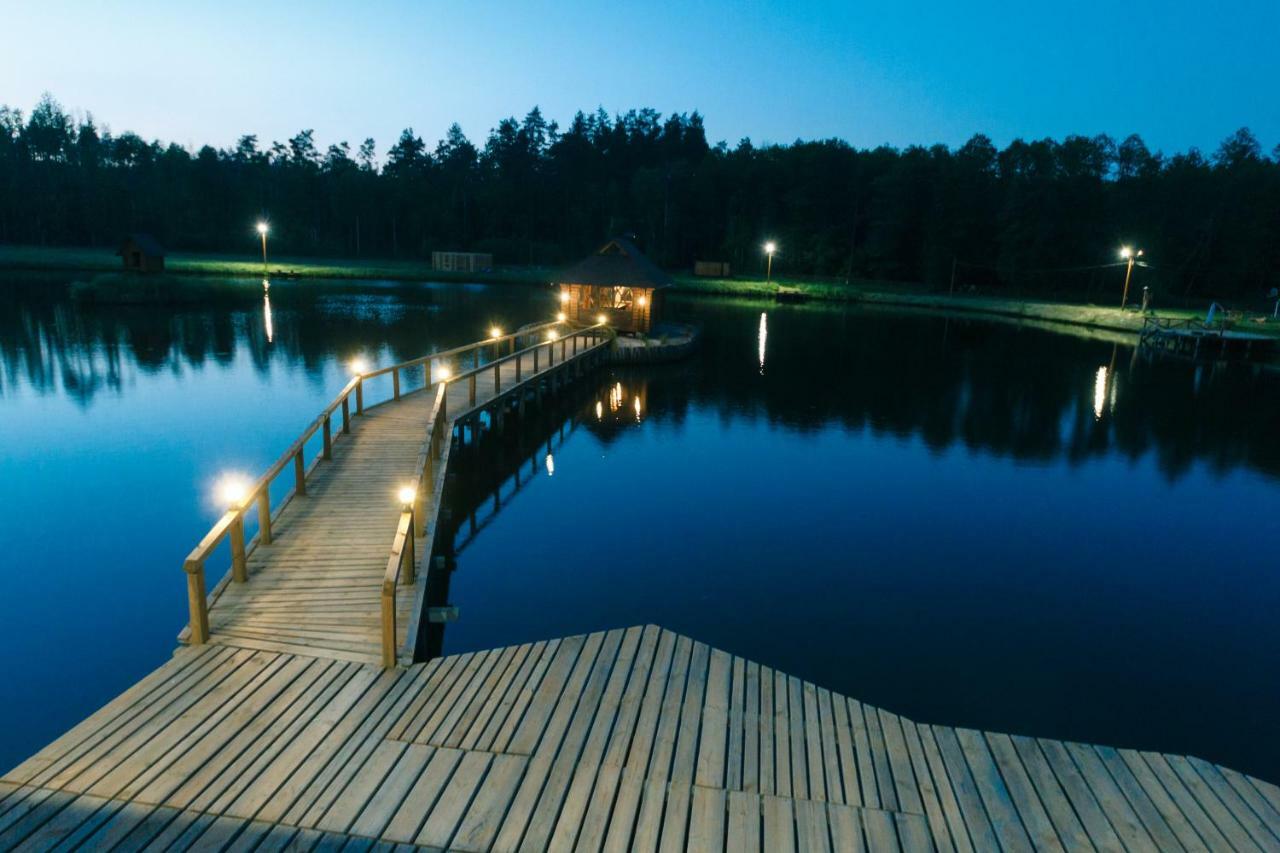 Guesthouse On The Lake With Bathhouse 70 Km From Kiev Makariv Экстерьер фото